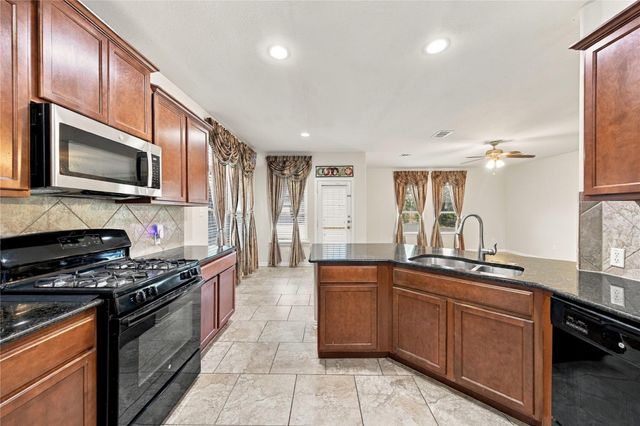 181 Fossilstone TRL, Buda, TX 78610