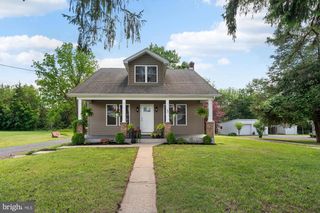 63 W HANOVER ST, Gettysburg, PA 17325