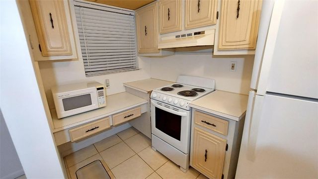 367 S Federal Highway B105, Deerfield Beach, FL 33441