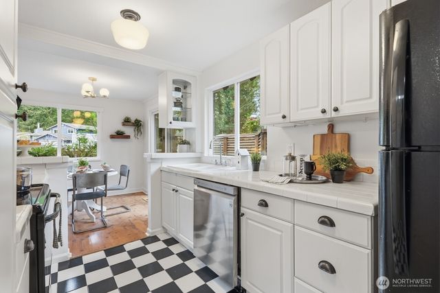 17327 432nd Avenue SE, North Bend, WA 98045