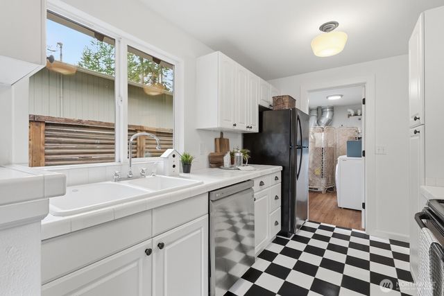 17327 432nd Avenue SE, North Bend, WA 98045