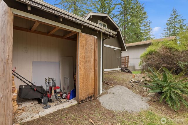17327 432nd Avenue SE, North Bend, WA 98045