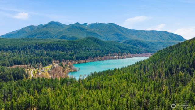 17327 432nd Avenue SE, North Bend, WA 98045