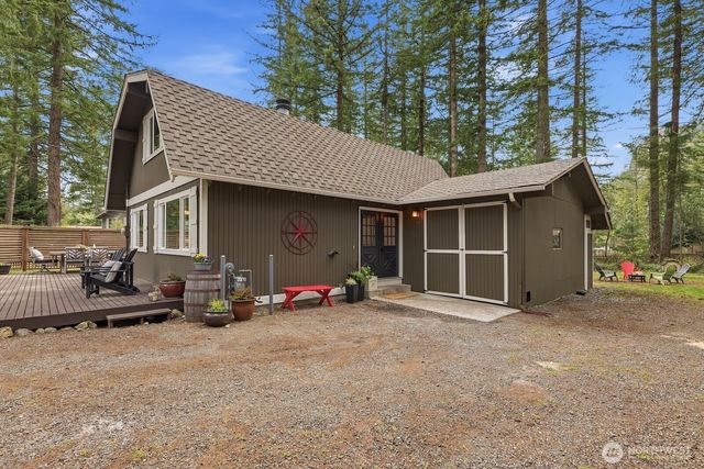 17327 432nd Avenue SE, North Bend, WA 98045