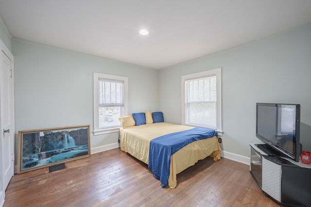 1100 Dickinson Street SE, Grand Rapids, MI 49507