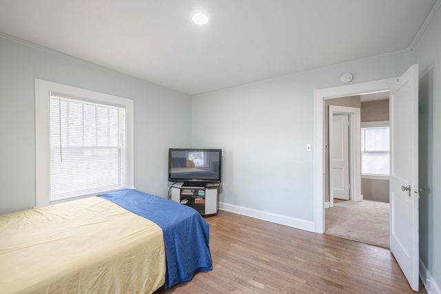 1100 Dickinson Street SE, Grand Rapids, MI 49507