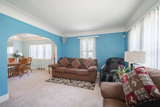 1100 Dickinson Street SE, Grand Rapids, MI 49507