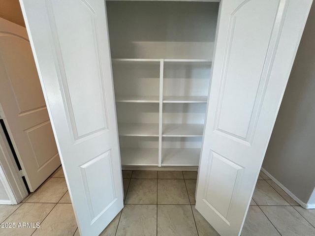 28945 N AMBER Way, San Tan Valley, AZ 85143