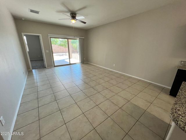 28945 N AMBER Way, San Tan Valley, AZ 85143