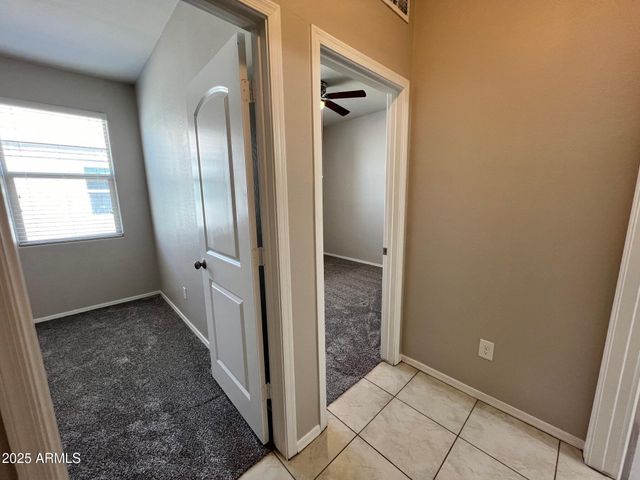 28945 N AMBER Way, San Tan Valley, AZ 85143