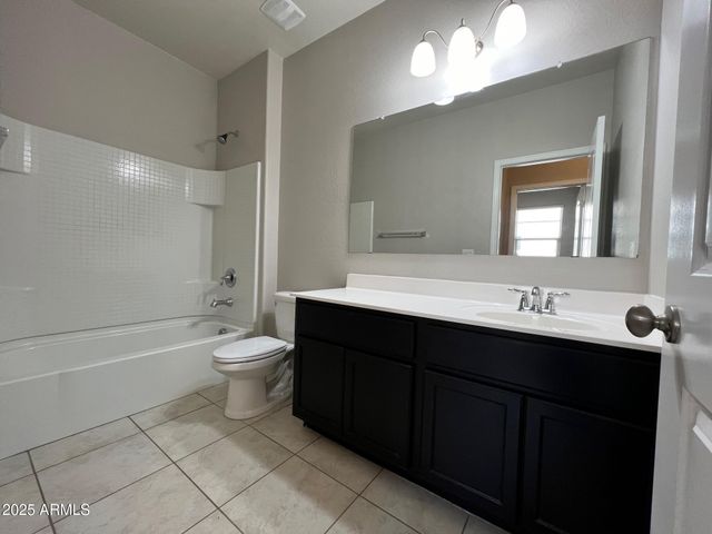 28945 N AMBER Way, San Tan Valley, AZ 85143