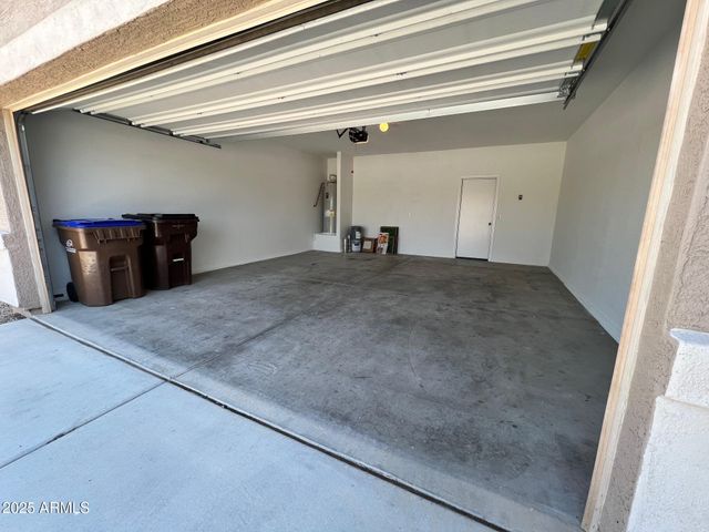 28945 N AMBER Way, San Tan Valley, AZ 85143