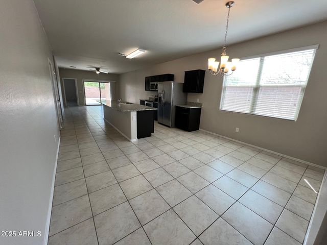 28945 N AMBER Way, San Tan Valley, AZ 85143