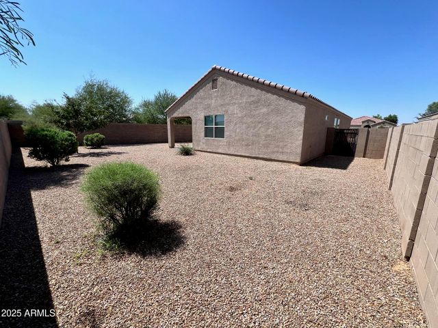 28945 N AMBER Way, San Tan Valley, AZ 85143