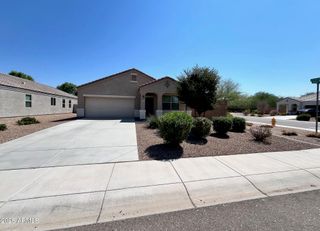 28945 N AMBER Way, San Tan Valley, AZ 85143