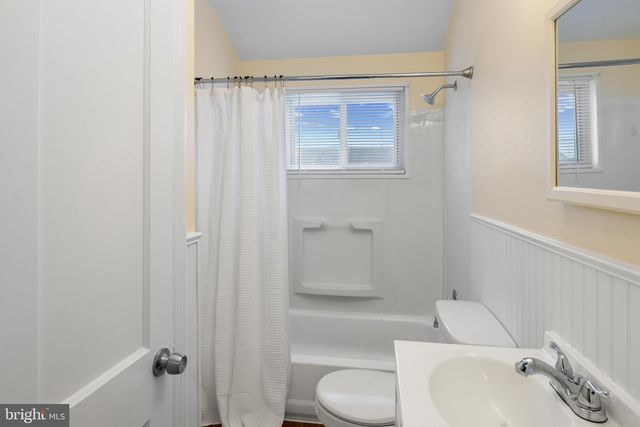 1928 INVERTON RD, Baltimore, MD 21222