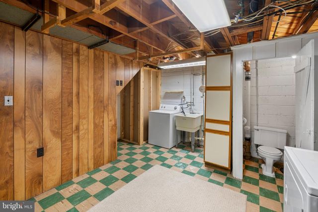 1928 INVERTON RD, Baltimore, MD 21222