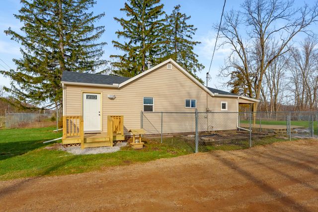 26234 Michigan 43, Almena Twp, MI 49071