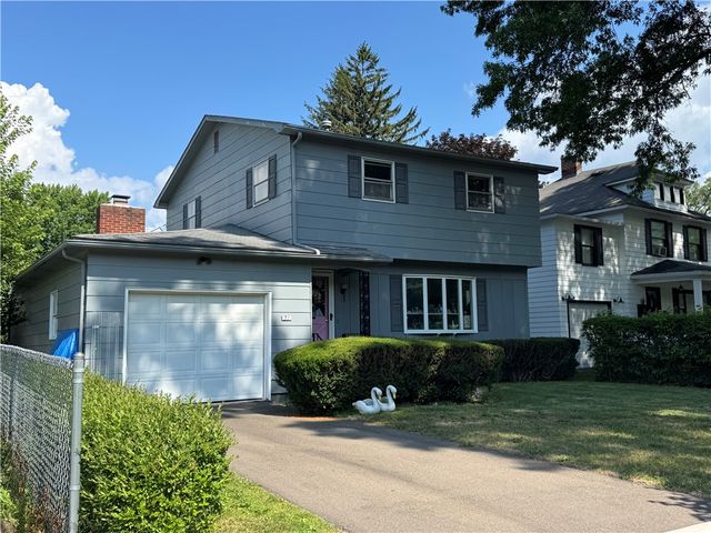 21 Houghton Circle, Corning City, NY 14830