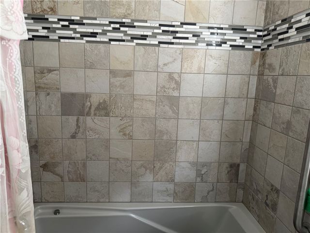 21 Houghton Circle, Corning City, NY 14830