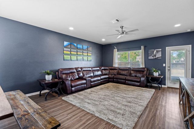 2417 Bridges Ranch RD, Georgetown, TX 78628