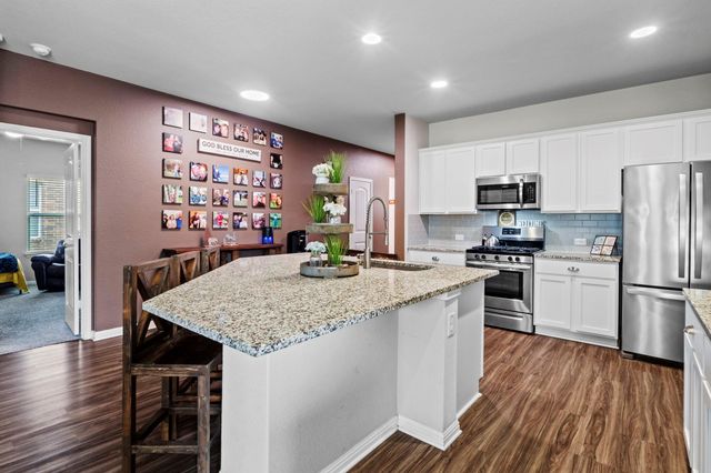 2417 Bridges Ranch RD, Georgetown, TX 78628