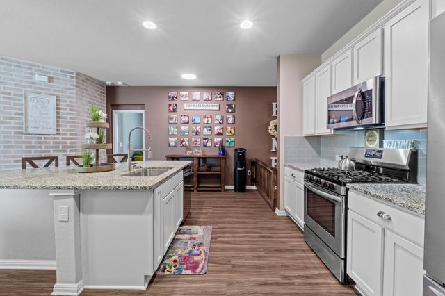 2417 Bridges Ranch RD, Georgetown, TX 78628