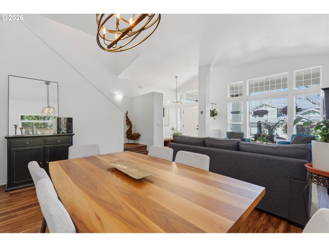 13936 Sw UPLANDS Dr, Tigard, OR 97223