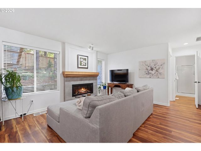 13936 Sw UPLANDS Dr, Tigard, OR 97223