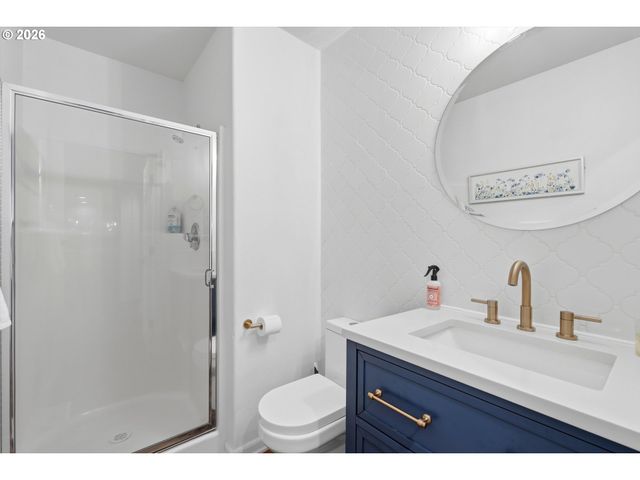 13936 Sw UPLANDS Dr, Tigard, OR 97223