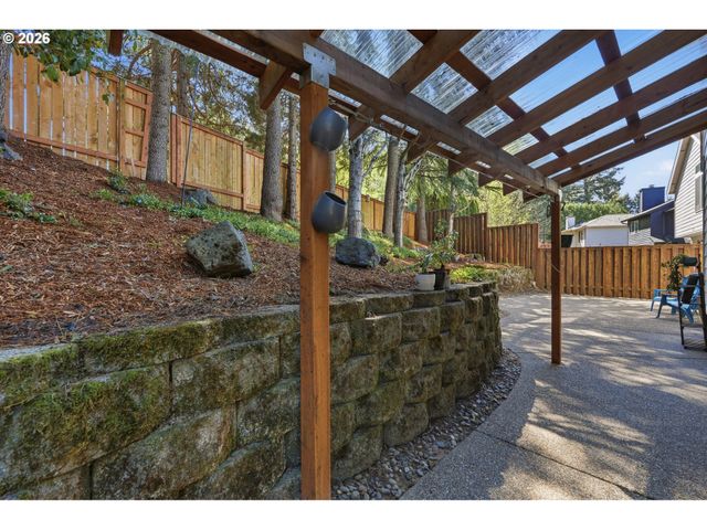 13936 Sw UPLANDS Dr, Tigard, OR 97223