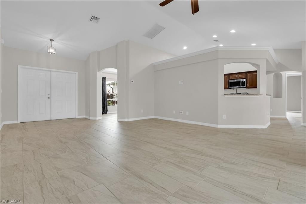 1237 Bermar ST, FORT MYERS, FL 33913 — photo 4