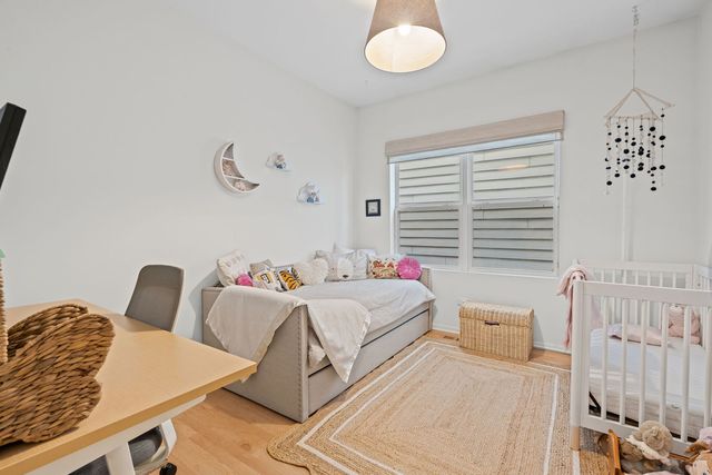 2650 N Mildred Avenue 1, Chicago, IL 60614