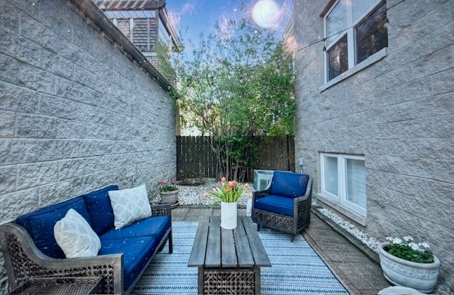 2650 N Mildred Avenue 1, Chicago, IL 60614