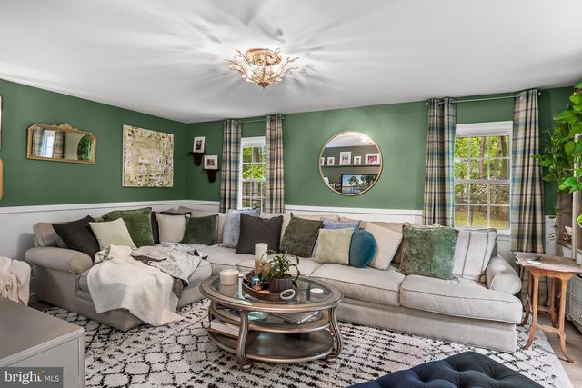 1 STURBRIDGE CT, Medford, NJ 08055