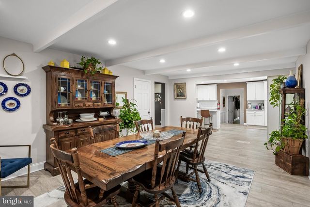 1 STURBRIDGE CT, Medford, NJ 08055