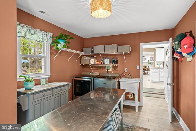 1 STURBRIDGE CT, Medford, NJ 08055