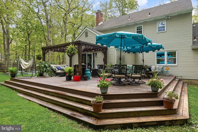 1 STURBRIDGE CT, Medford, NJ 08055