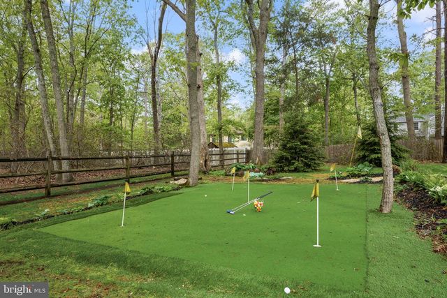 1 STURBRIDGE CT, Medford, NJ 08055