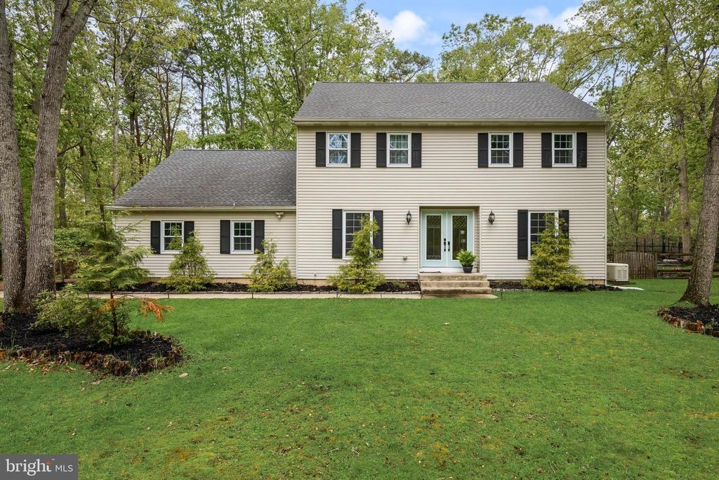 1 STURBRIDGE CT, Medford, NJ 08055