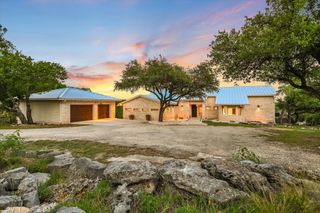 1124 RIVER MOUNTAIN RD, Wimberley, TX 78676