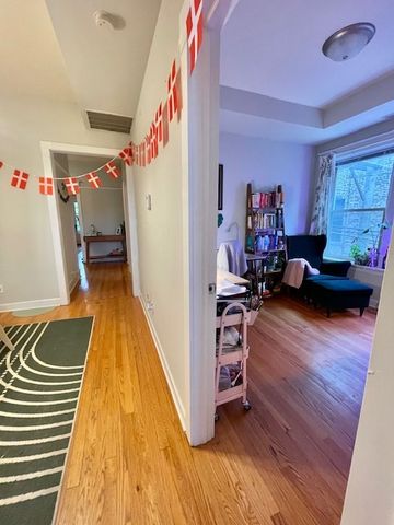 910 W WAVELAND Avenue 3, Chicago, IL 60613