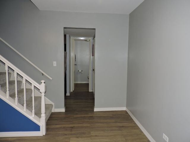 2216 Andover Court, Schaumburg, IL 60194