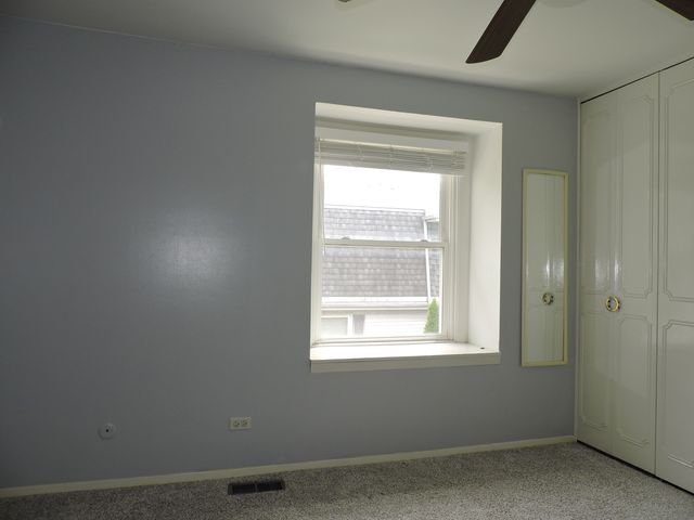 2216 Andover Court, Schaumburg, IL 60194