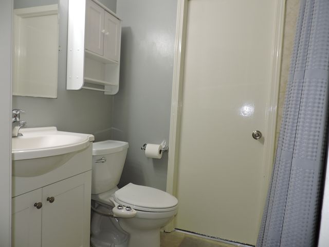 2216 Andover Court, Schaumburg, IL 60194