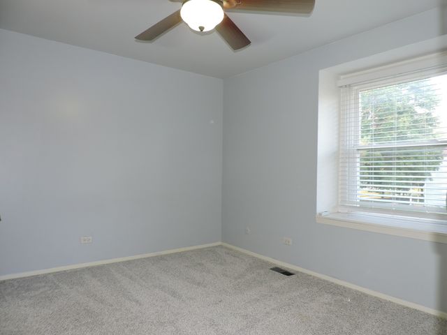 2216 Andover Court, Schaumburg, IL 60194