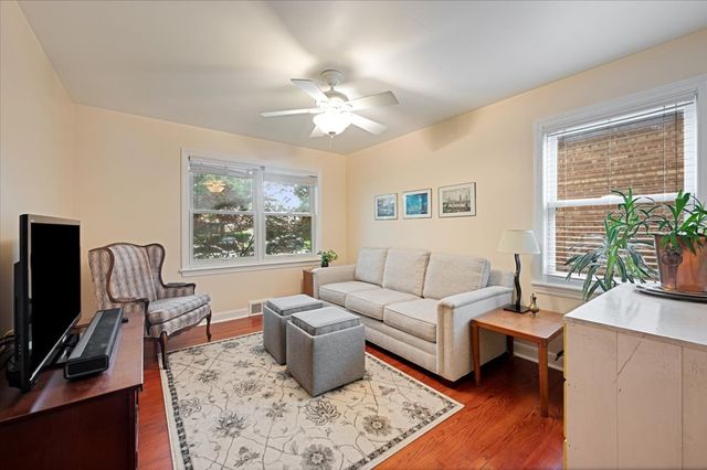 7448 Keeler Avenue, Skokie, IL 60076
