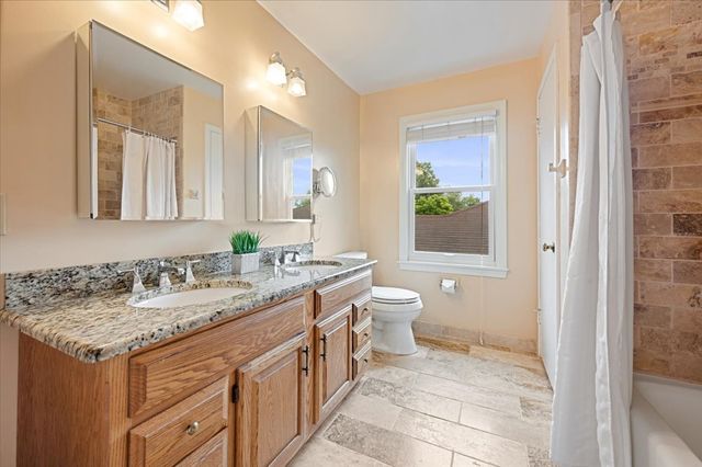 7448 Keeler Avenue, Skokie, IL 60076
