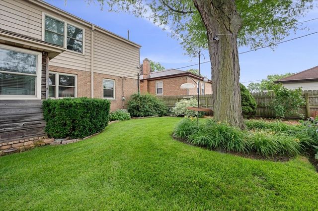 7448 Keeler Avenue, Skokie, IL 60076