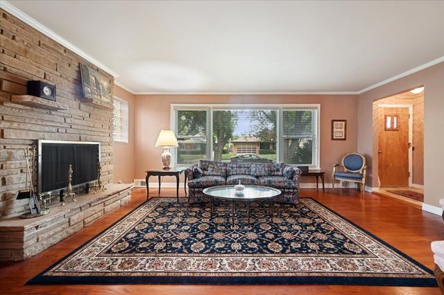 7448 Keeler Avenue, Skokie, IL 60076